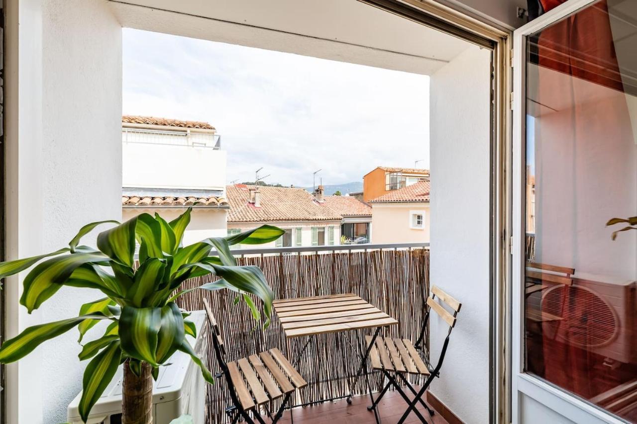 Studio Centre Ville Avec Parking Sanary-sur-Mer Exterior foto